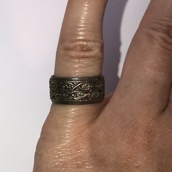 Vintage Wide Band Silver Ring, Size 5 - Picture 5 of 7